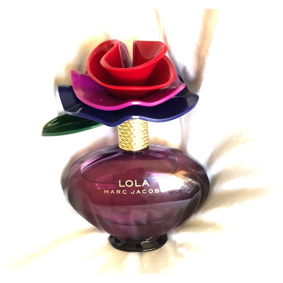 perfume similar to lola marc jacobs